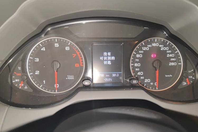 Used Audi Q5 2012 2.0TFSI Luxury Edition Instrument Cluster