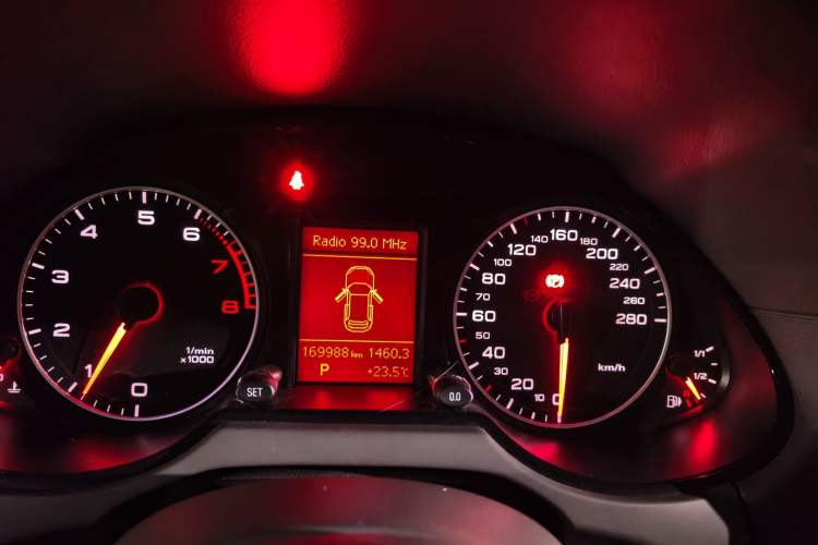 Used Audi Q5 2012 2.0TFSI Technology Model Instrument Cluster