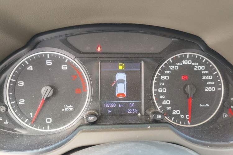 Used Audi Q5 2012 2.0TFSI Technology Model Instrument Cluster