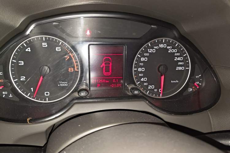 Used Audi Q5 2012 2.0TFSI Technology Model Instrument Cluster
