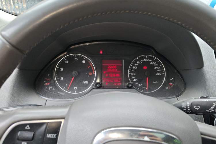 Used Audi Q5 2012 2.0TFSI Technology Model Instrument Cluster