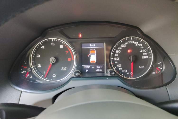 Used Audi Q5 2012 2.0TFSI Comfort Version Instrument Cluster