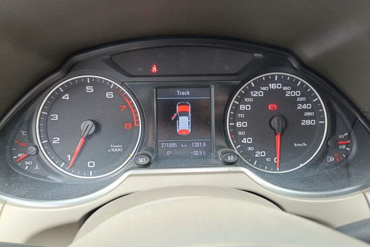 Used Audi Q5 2012 2.0TFSI Comfort Version Instrument Cluster