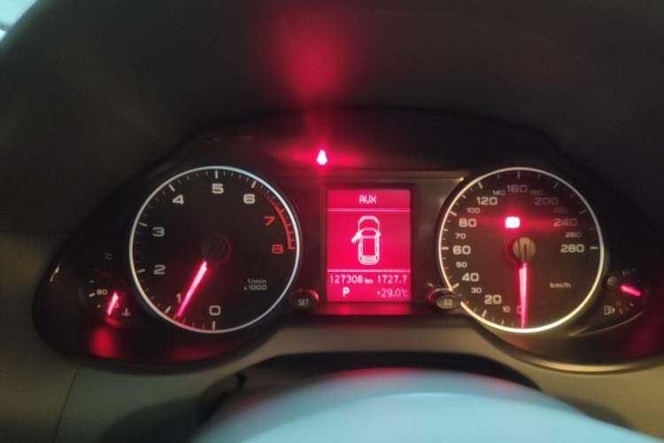 Used Audi Q5 2012 2.0TFSI Technology Model Instrument Cluster