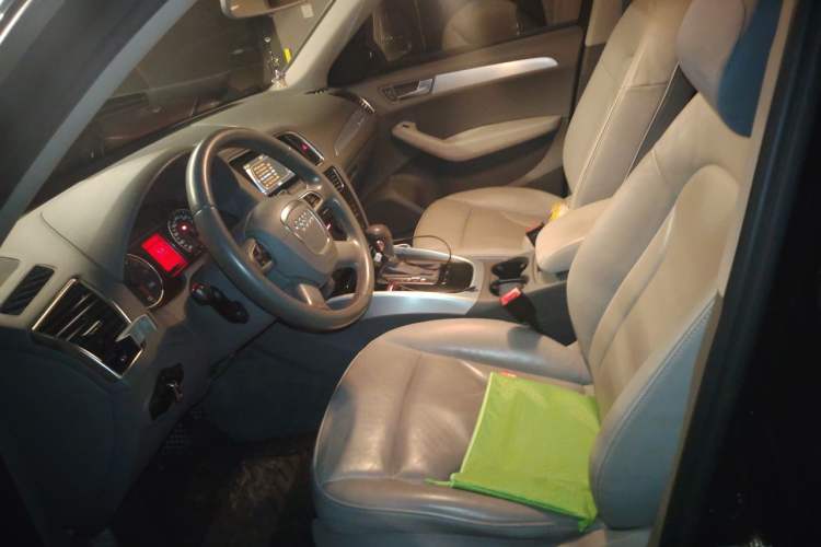Used Audi Q5 2012 2.0TFSI Technology Model Left Front Seat