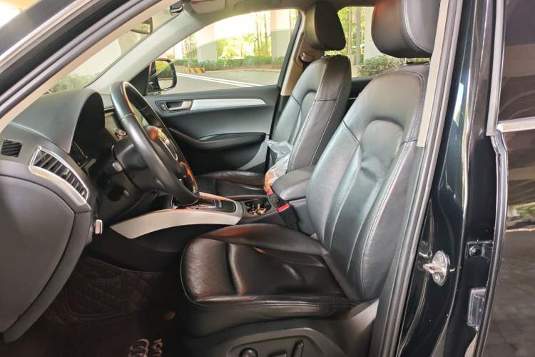 Used Audi Q5 2012 2.0TFSI Technology Model Left Front Seat