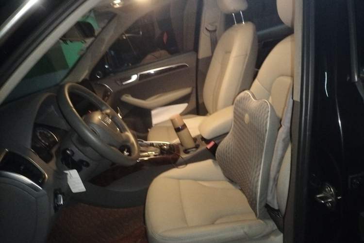 Used Audi Q5 2012 2.0TFSI Trendy Edition Left Front Seat