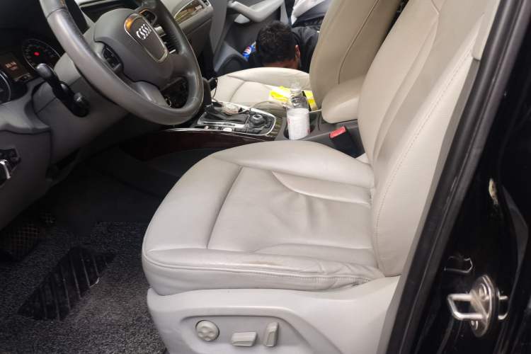 Used Audi Q5 2012 2.0TFSI Comfort Version Left Front Seat