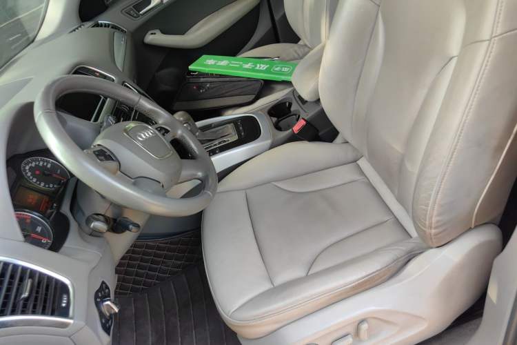 Used Audi Q5 2012 2.0TFSI Technology Model Left Front Seat