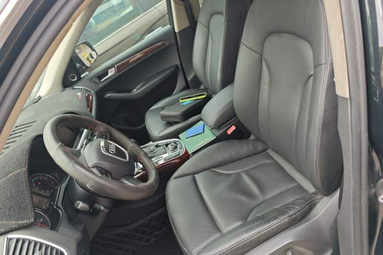 Used Audi Q5 2012 2.0TFSI Trendy Edition Left Front Seat
