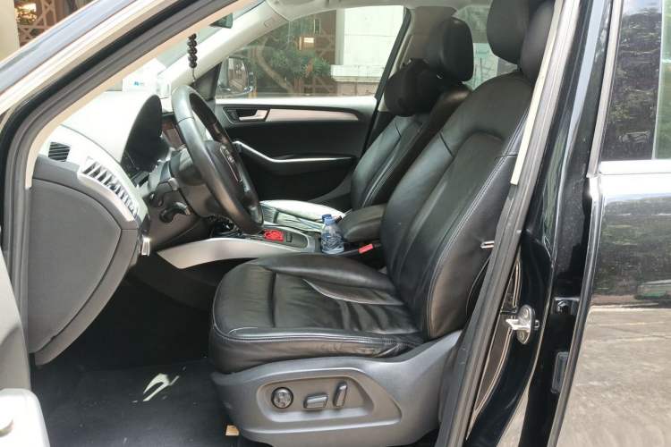 Used Audi Q5 2012 2.0TFSI Technology Model Left Front Seat