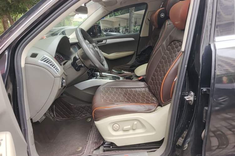 Used Audi Q5 2012 2.0TFSI Technology Model Left Front Seat