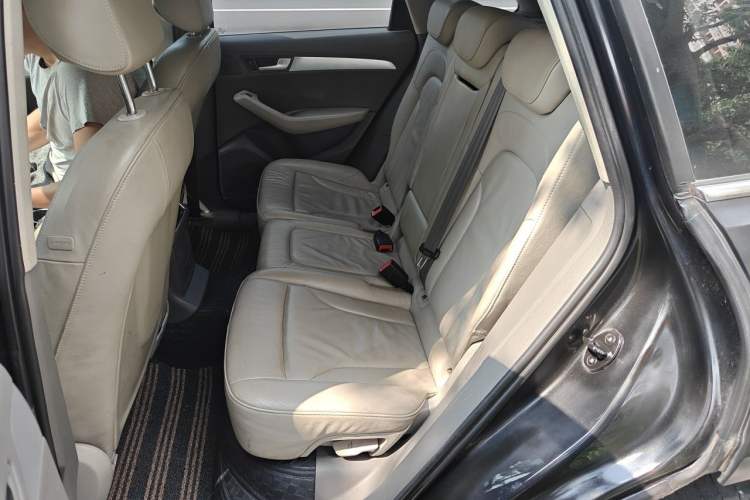 Used Audi Q5 2012 2.0TFSI Trendy Edition Left Rear Seat