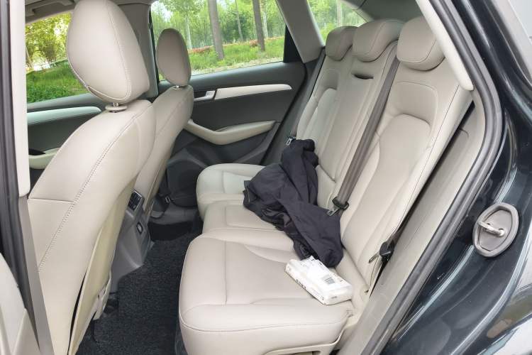 Used Audi Q5 2012 2.0TFSI Technology Model Left Rear Seat