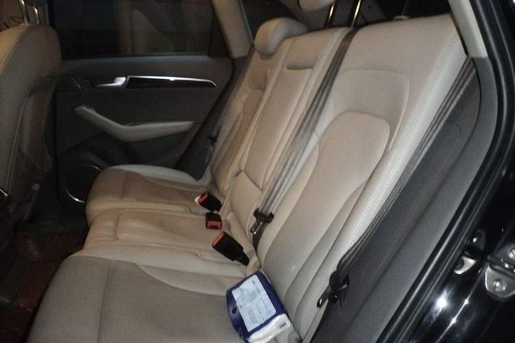 Used Audi Q5 2012 2.0TFSI Trendy Edition Left Rear Seat