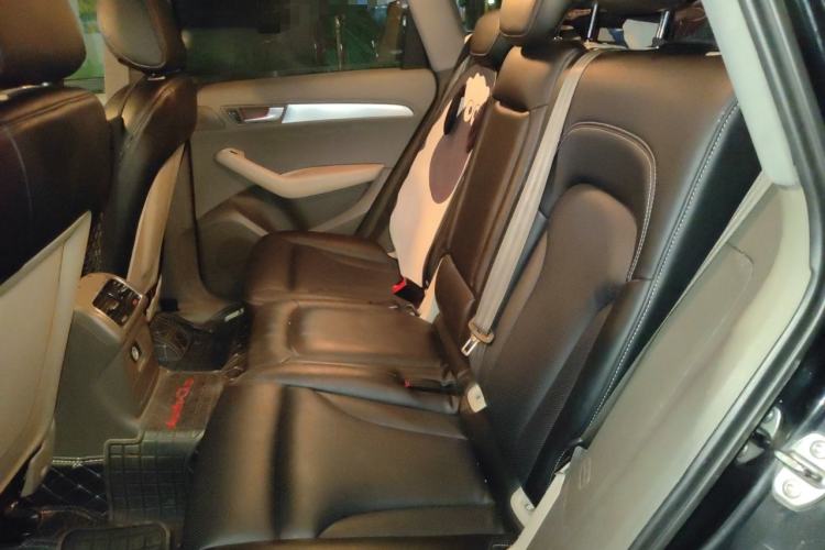 Used Audi Q5 2012 2.0TFSI Technology Model Left Rear Seat