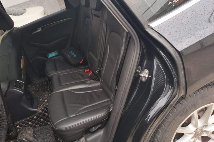 Used Audi Q5 2012 2.0TFSI Comfort Version Left Rear Seat