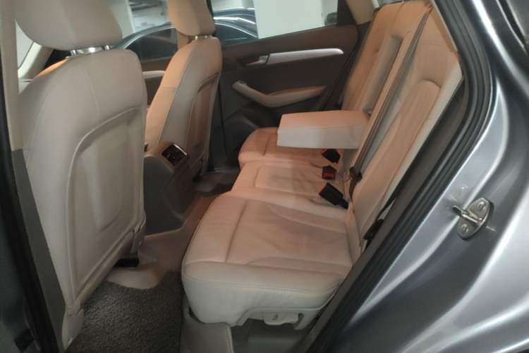 Used Audi Q5 2012 2.0TFSI Technology Model Left Rear Seat
