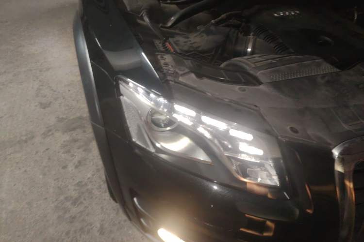 Used Audi Q5 2012 2.0TFSI Luxury Edition Right Front Headlight