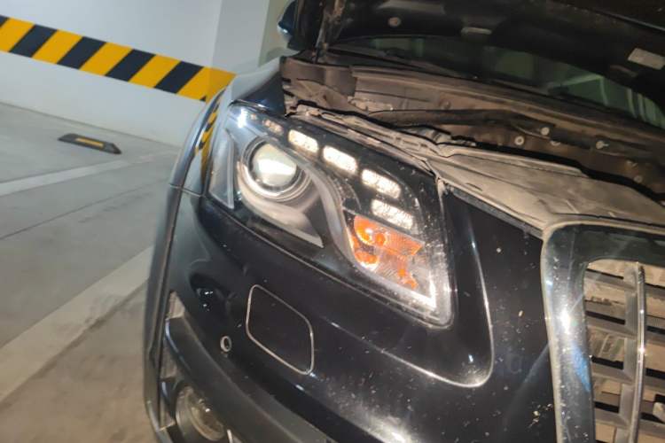 Used Audi Q5 2012 2.0TFSI Luxury Edition Right Front Headlight