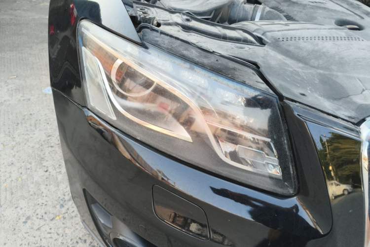 Used Audi Q5 2012 2.0TFSI Comfort Version Right Front Headlight