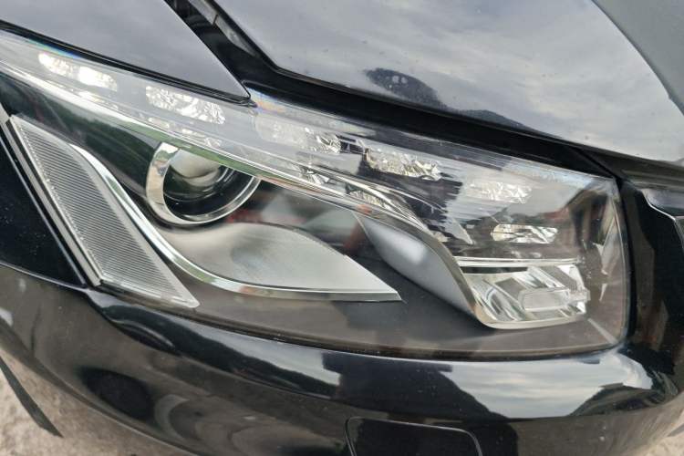 Used Audi Q5 2012 2.0TFSI Trendy Edition Right Front Headlight