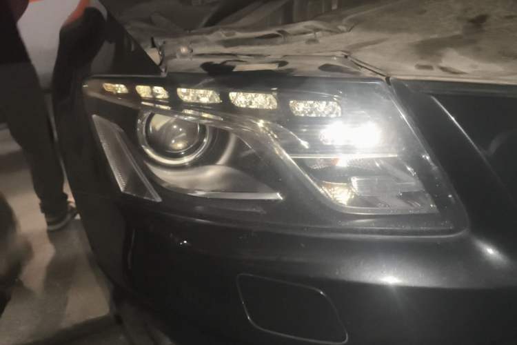 Used Audi Q5 2012 2.0TFSI Technology Model Right Front Headlight