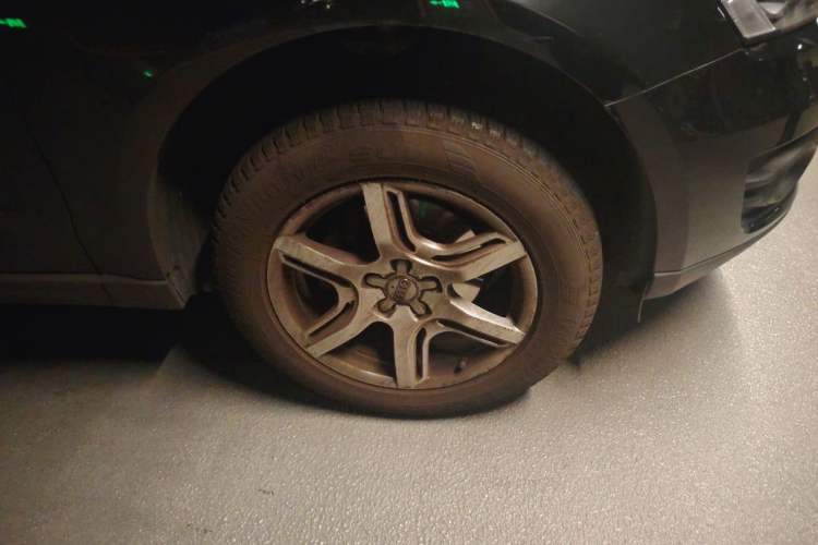 Used Audi Q5 2012 2.0TFSI Technology Model Right Front Wheel Hub