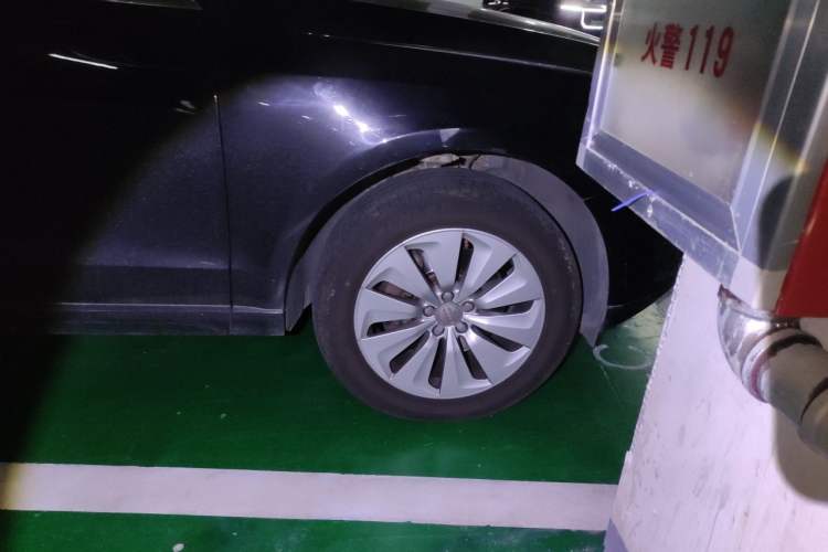 Used Audi Q5 2012 2.0TFSI hybrid Right Front Wheel Hub