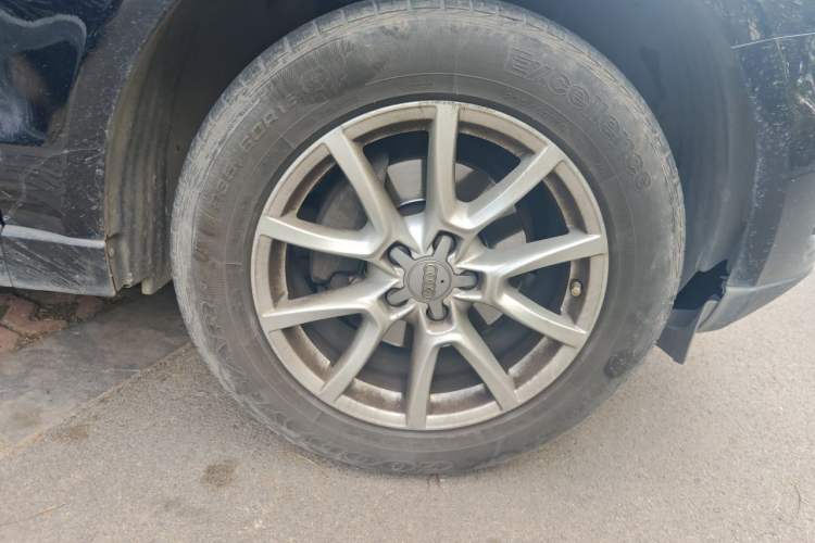 Used Audi Q5 2012 2.0TFSI Comfort Version Right Front Wheel Hub
