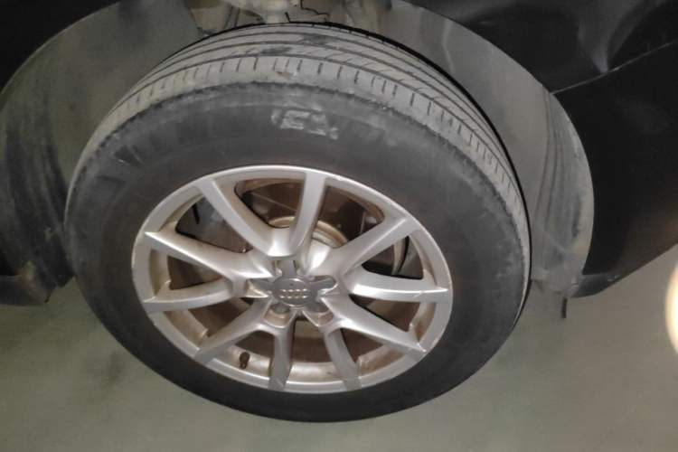 Used Audi Q5 2012 2.0TFSI Comfort Version Right Front Wheel Hub