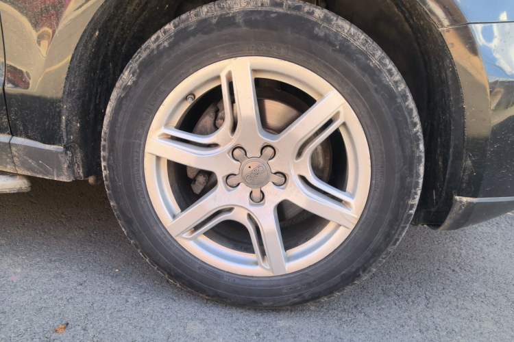 Used Audi Q5 2012 2.0TFSI Technology Model Right Front Wheel Hub