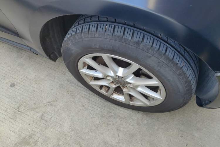 Used Audi Q5 2012 2.0TFSI Comfort Version Right Front Wheel Hub