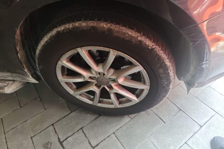 Used Audi Q5 2012 2.0TFSI Comfort Version Right Front Wheel Hub