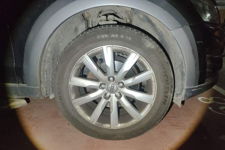 Used Audi Q5 2012 2.0TFSI hybrid Right Front Wheel Hub