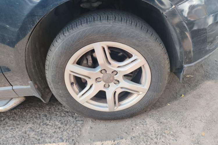 Used Audi Q5 2012 2.0TFSI Technology Model Right Front Wheel Hub