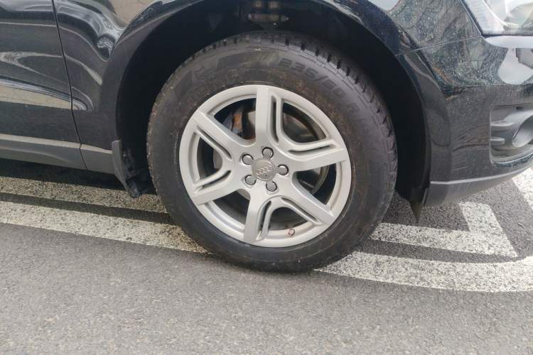 Used Audi Q5 2012 2.0TFSI Technology Model Right Front Wheel Hub