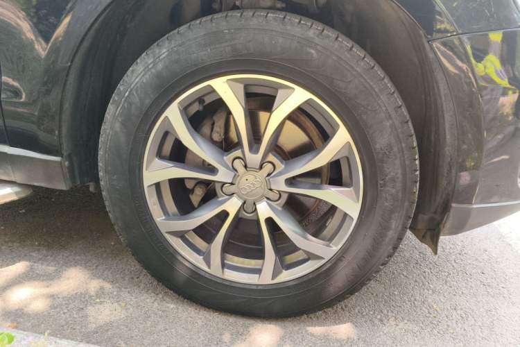 Used Audi Q5 2012 2.0TFSI Comfort Version Right Front Wheel Hub
