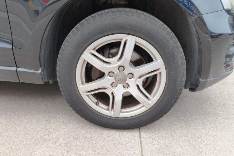 Used Audi Q5 2012 2.0TFSI Technology Model Right Front Wheel Hub