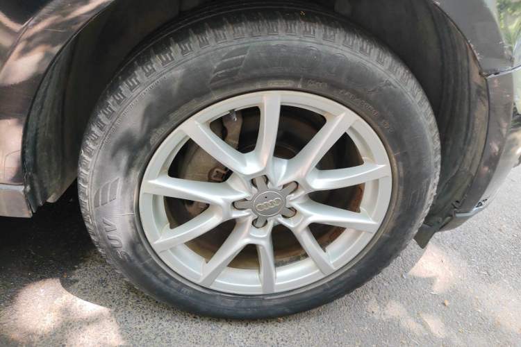 Used Audi Q5 2012 2.0TFSI Comfort Version Right Front Wheel Hub