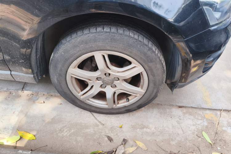 Used Audi Q5 2012 2.0TFSI Technology Model Right Front Wheel Hub