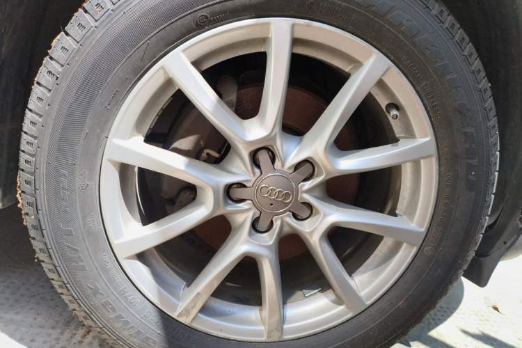 Used Audi Q5 2012 2.0TFSI Technology Model Right Front Wheel Hub
