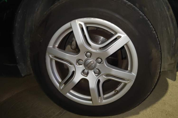 Used Audi Q5 2012 2.0TFSI Technology Model Right Front Wheel Hub