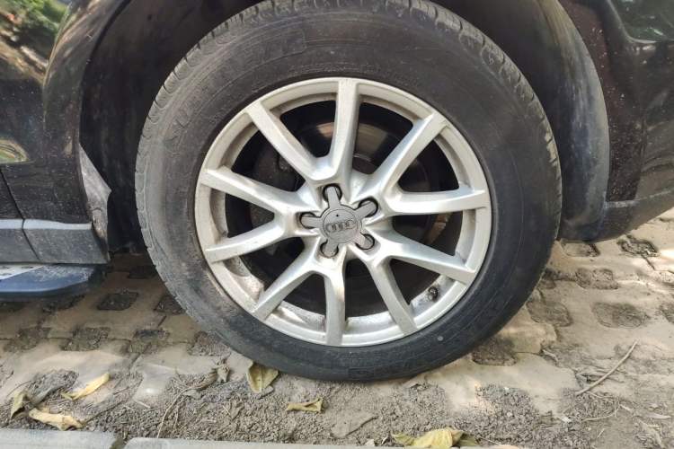 Used Audi Q5 2012 2.0TFSI Comfort Version Right Front Wheel Hub