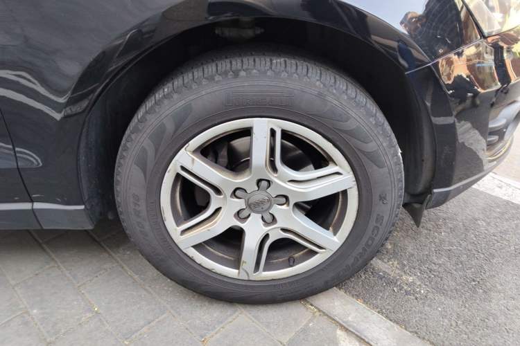 Used Audi Q5 2012 2.0TFSI Technology Model Right Front Wheel Hub