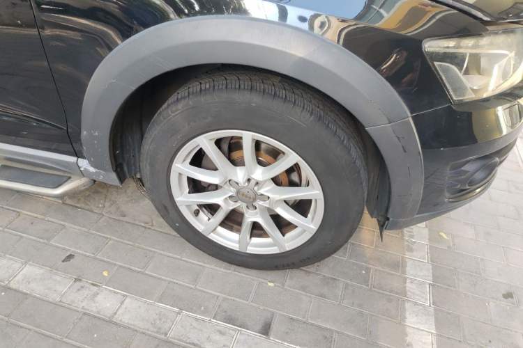 Used Audi Q5 2012 2.0TFSI Comfort Version Right Front Wheel Hub