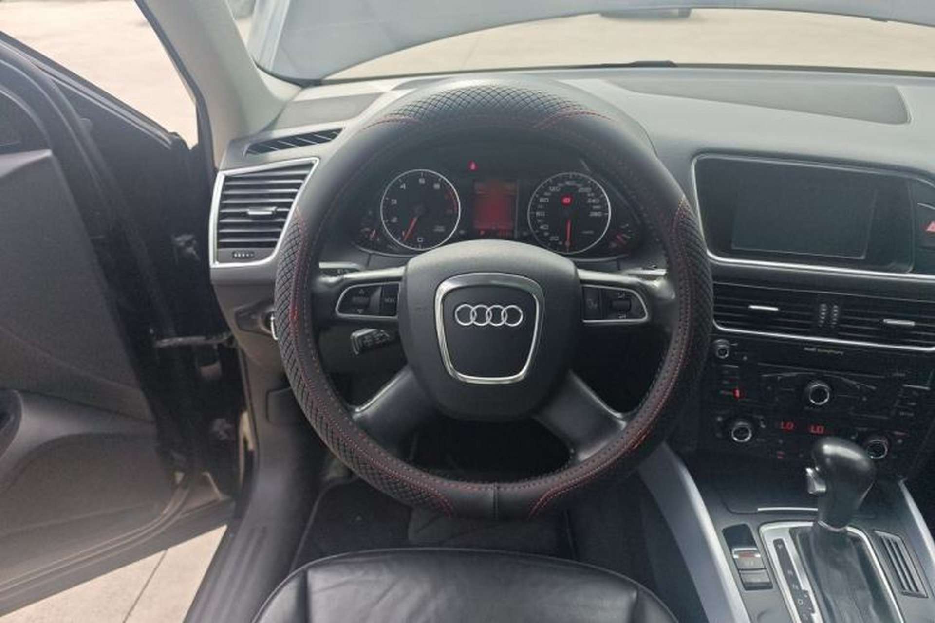 Used Audi Q5 2012 2.0TFSI Technology Model Steering Wheel