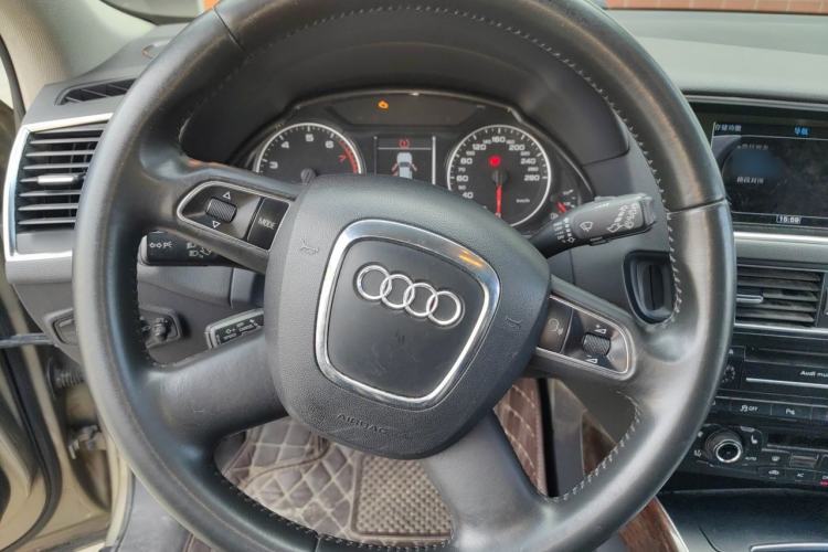 Used Audi Q5 2012 2.0TFSI Comfort Version Steering Wheel
