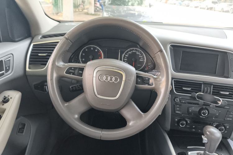 Used Audi Q5 2012 2.0TFSI Comfort Version Steering Wheel