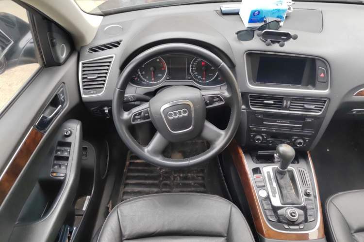 Used Audi Q5 2012 2.0TFSI Comfort Version Steering Wheel